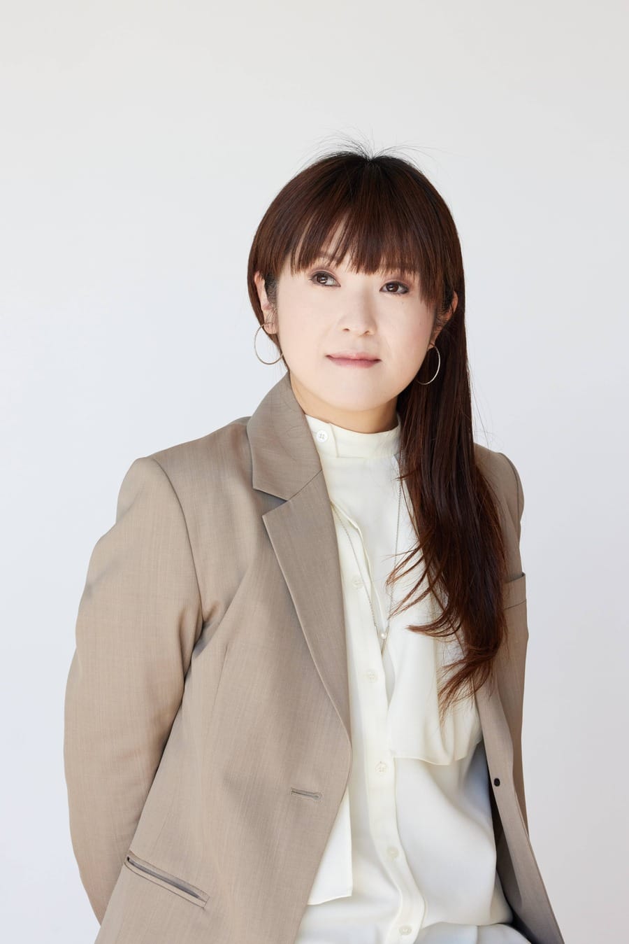 主藤 綾